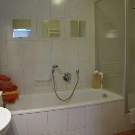 Ferienw Altstadtoase App Tillyschanzenblick Fuldablick Apartament *